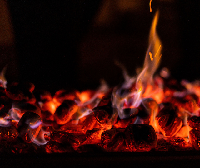 Coconut Charcoal Briquettes, BBQ Charcoal, Shisha Briquettes, BBQ Briquettes, Charcoal Distributor, coconut shell charcoal